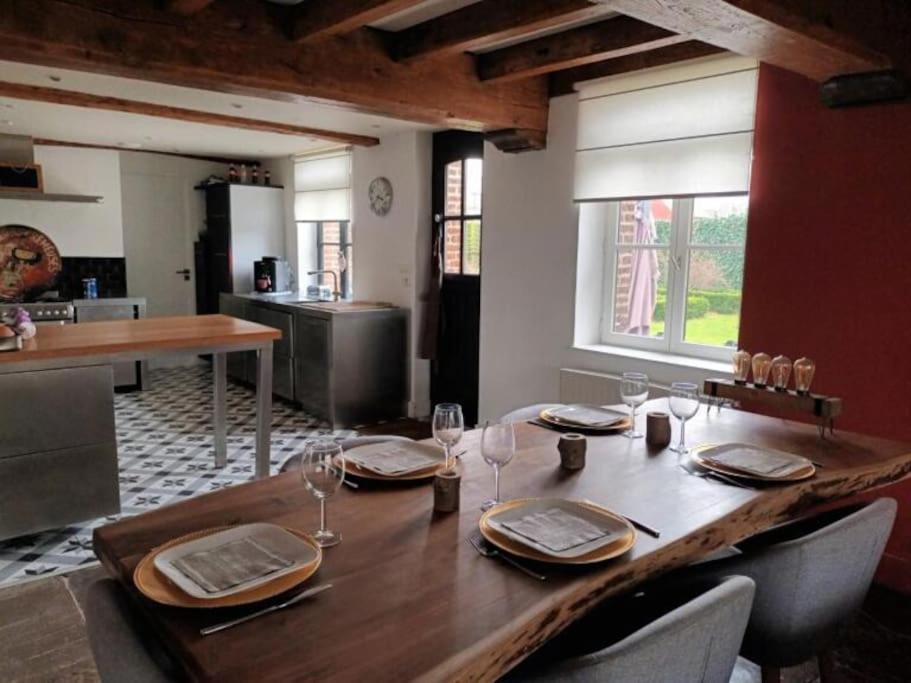 Ferme De Caractere Avec Piscine Et Cheminee Sainghin-en-Mélantois Exterior foto