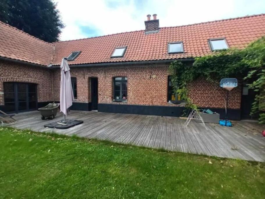 Ferme De Caractere Avec Piscine Et Cheminee Sainghin-en-Mélantois Exterior foto