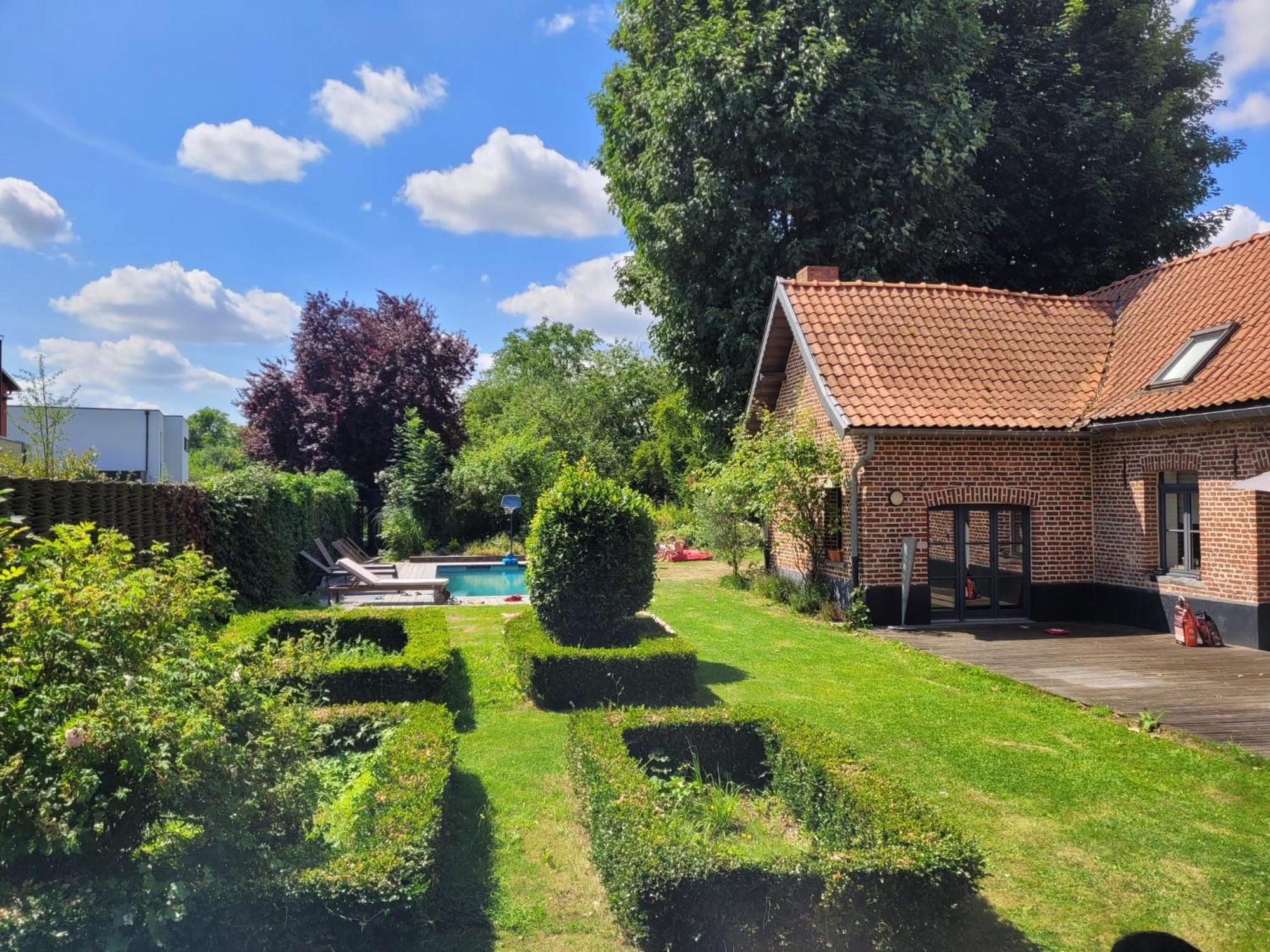 Ferme De Caractere Avec Piscine Et Cheminee Sainghin-en-Mélantois Exterior foto